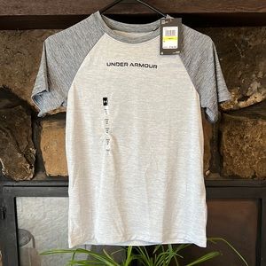 NWT Youth medium under armour tee